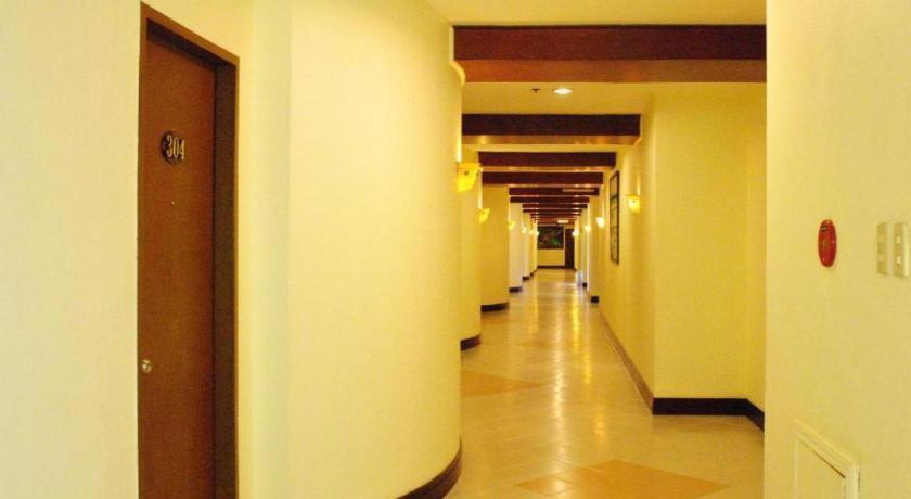 โรงแรมคันทรี วิลเลจ คากายันเดโอโร ภายนอก รูปภาพ